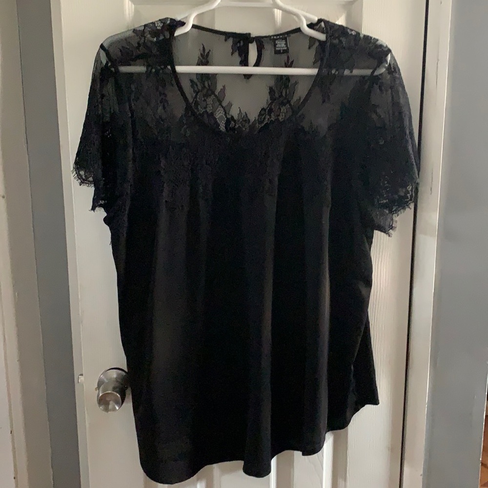 Chiffon and lace blouse